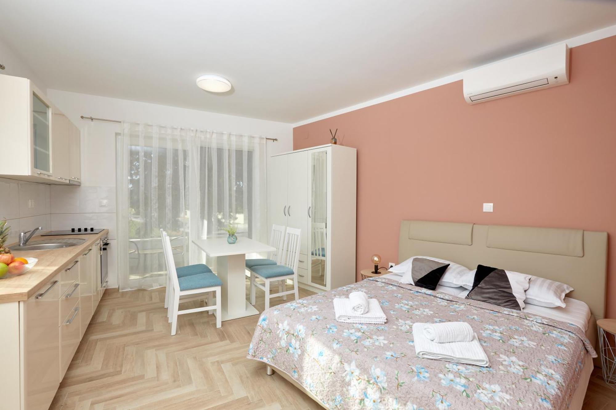Apartments Nika Turanj Room photo